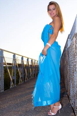 GlamAndArt_cindy_hope_bridge_po
