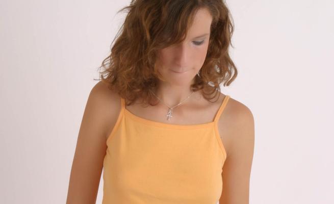 Chica solitaria 0048