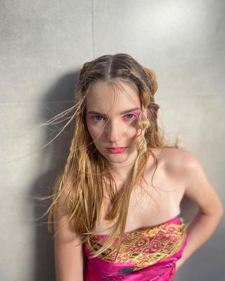 ISA hat einen perfekten Bikini -Körper