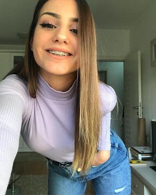 Сербская узкая шлюха Teen Milica/Srbija Uska Drolja Klinka Milica
