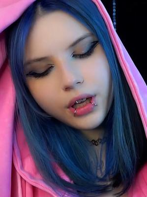 EVELYYN 