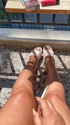 Anna\'s Shoes and feet 