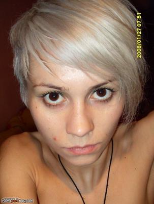 AMA Tiny Bleached Pixie
