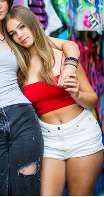 Chloe, Reino Unido