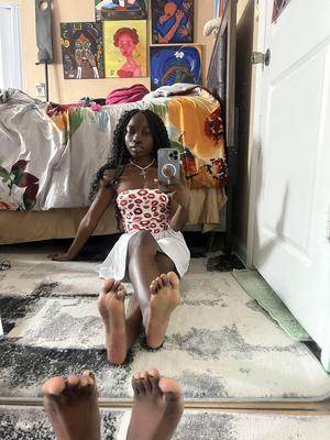 LLA Teenie Feet