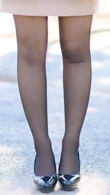 Jambes adolescentes asiatiques