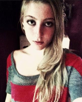 Sweet blond teen selfies