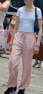 Braless Streetgirls 
