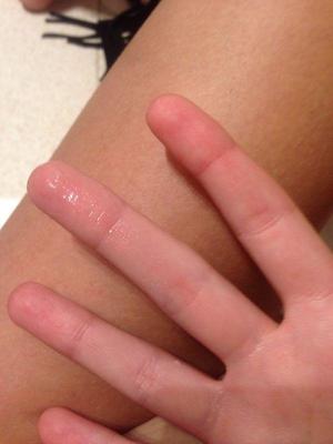 Young teen slag shows off her perfect shaved pusssy