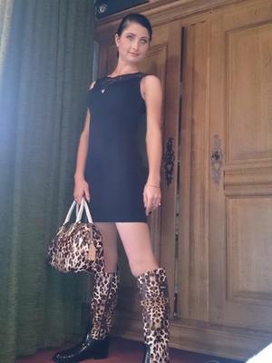 Carmen Bare Hooker Zurique