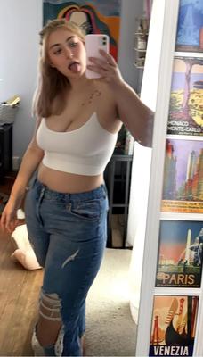 Selfies de Pure Petite Pute