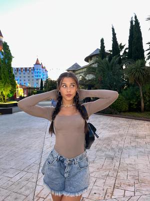Non Nude Daughter 