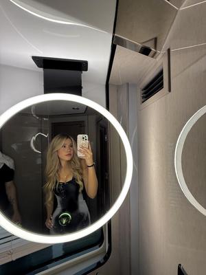 Big Titter Julia é um influenciador de Yo Yo