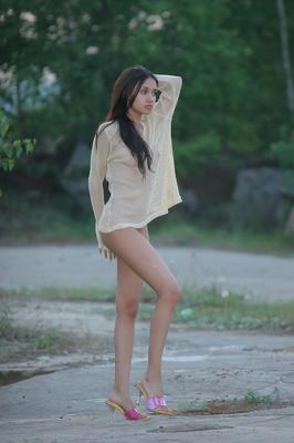 MPLStudios KAMILLA Teasing the neighbours