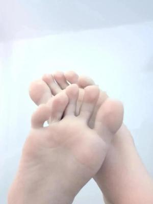 feet