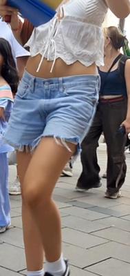 Streetgirls en pantalones cortos