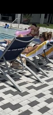 Sexy teen Feet at the pool 