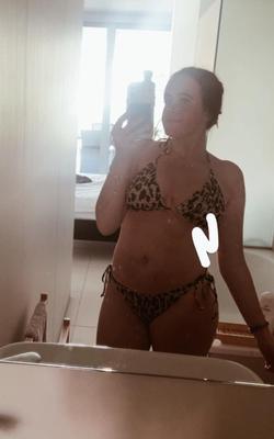 Friends TEEN SCHOOLIE daughte SHAUNA is THIC cum FOR THE FUCKPIG