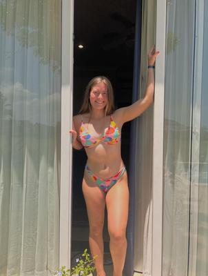 Non Nude teens 