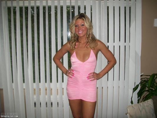 Tiffanyalexis Tiffany Petite robe rose