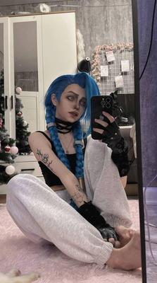 Bibsyes cute feet