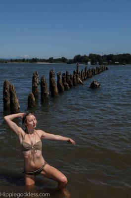 HippieGoddess ANDROMEDA Skinny dipping
